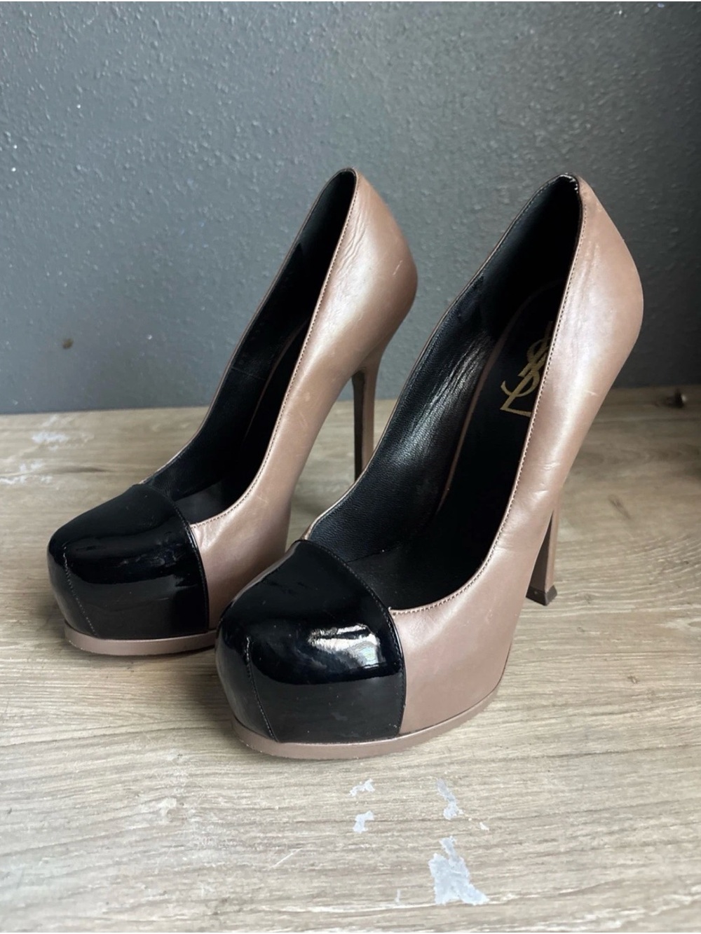 YSL Yves Saint Laurent Tribute Two Cap Toe Platform Pump Women's Heels 37.5